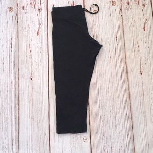 Lululemon Yoga Biking Cropped Leggings